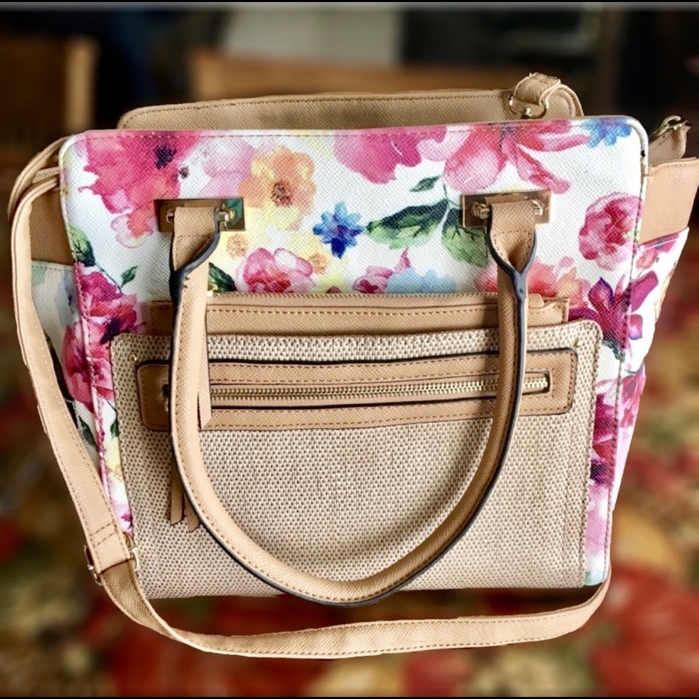 Apt. 9 satchel/crossbody